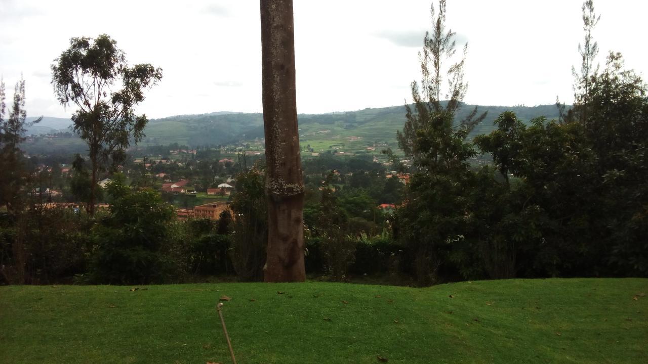 White Horse Inn Kabale Exterior foto