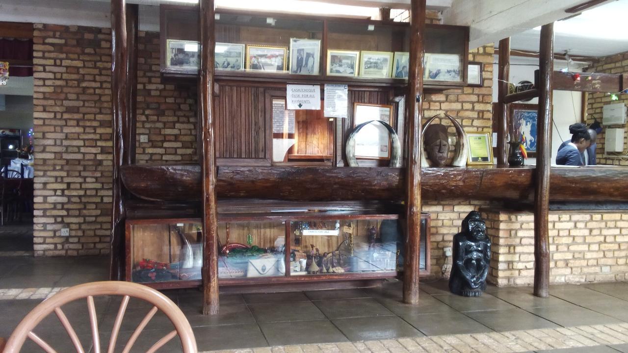 White Horse Inn Kabale Exterior foto